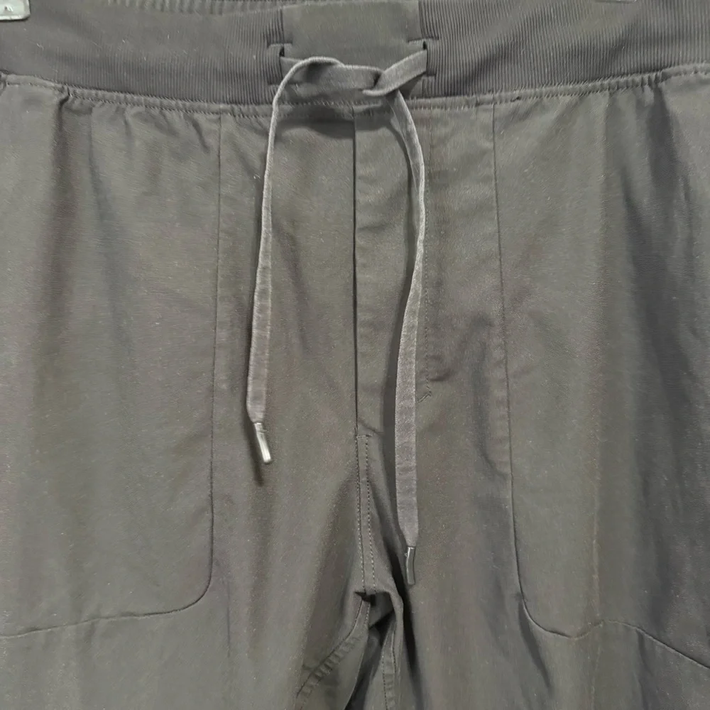 Lululemon Men’s Black Joggers Size XL